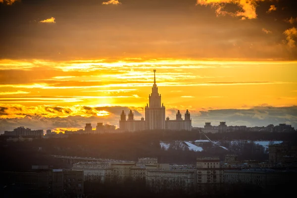 Sunset Moscow State University in winter — Stock Photo, Image