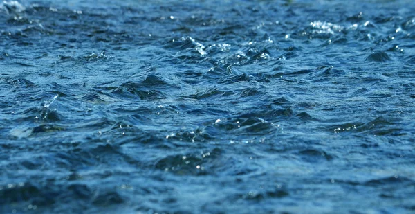 Congelamento dell'immagine acqua dolce — Foto Stock