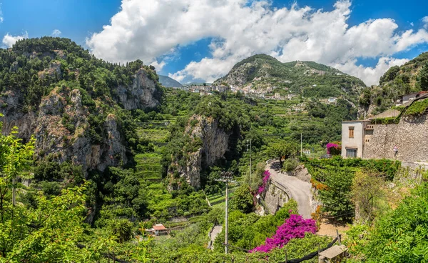 Paisaje Con Ravello Ciudad Las Colinas Famosa Costa Amalfitana Italia —  Fotos de Stock