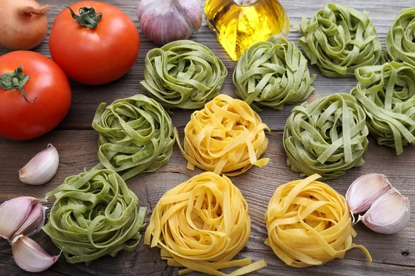 Ruwe tagliatelle pasta — Stockfoto