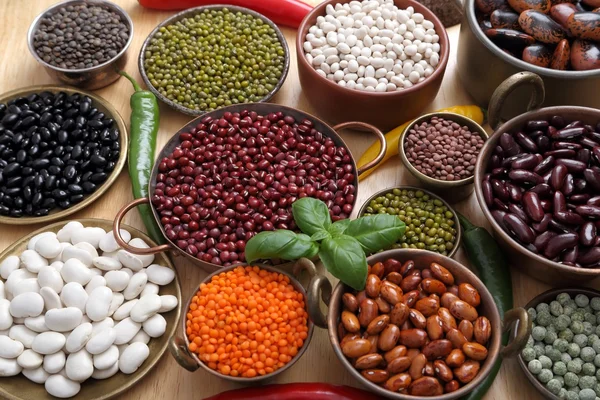 レンズ豆、エンドウ豆および豆. — ストック写真