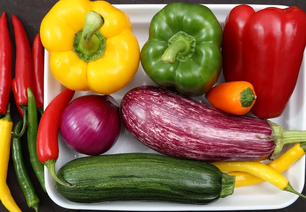 Čerstvá barevná zelenina. — Stock fotografie