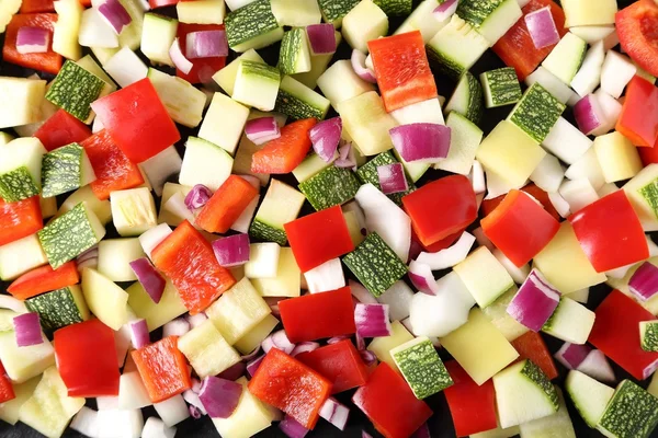 Produtos hortícolas em cubos . Fotografia De Stock