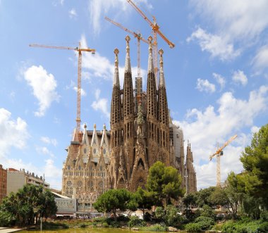 Sagrada Familia Bazilikası
