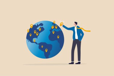 Küresel iş büyümesi, açık şirket şubeleri, tüm kıtayı kapsayacak yeni şubeler, dünya çapında büyüyen iş dünyası konsepti, iş adamı CEO dünya haritasına yeni şube iğnesi koydu..