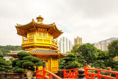 Güzel Golden Pagoda Çin Nan Lian G mimarisinde stil