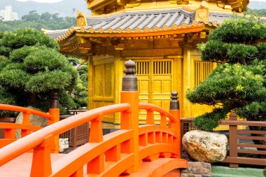 Güzel Golden Pagoda Çin Nan Lian G mimarisinde stil
