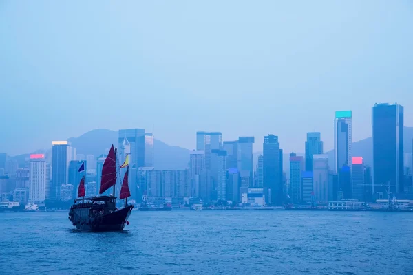 Hong Kong міський краєвид, нічний погляд на гавань Вікторія, Hong Kong — стокове фото