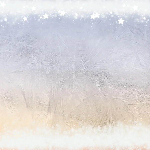 Морозы на окне. Праздничный боке-фон — стоковое фото
