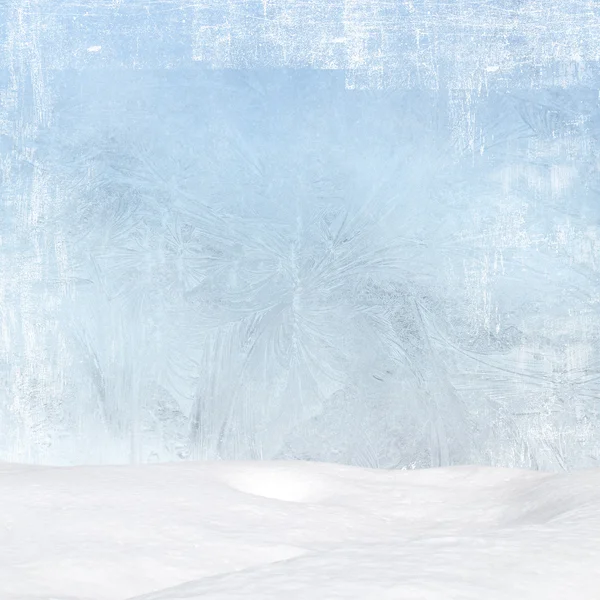 Winterhintergrund - Frostmuster am Fenster, Schneeverwehungen und Bokeh-Lichter — Stockfoto