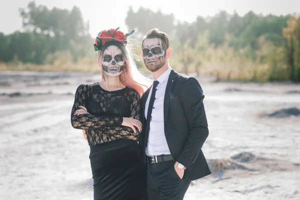 Onda Dagen Döda Odöda Par Poserar Halloween Make — Stockfoto