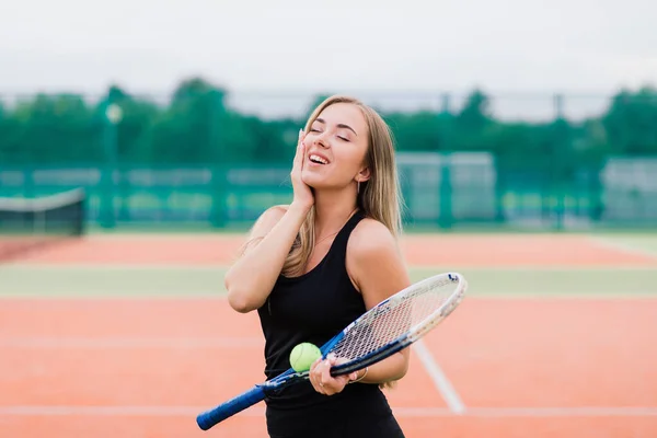 테니스 토너먼트 클레이 테니스 코트에서 — 스톡 사진