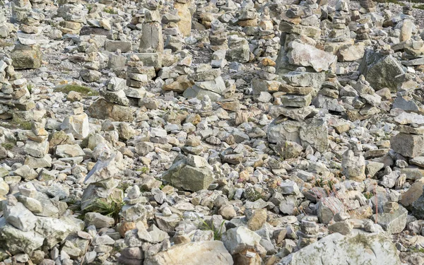 Pilas de piedra en Pointe de Pen-Hir — Foto de Stock