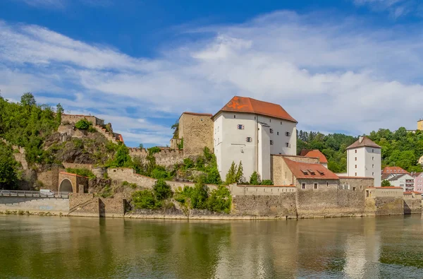 Nadbrzeżne Wrażenie Passau Tym Veste Oberhaus Veste Niederhaus Dolnej Bawarii — Zdjęcie stockowe