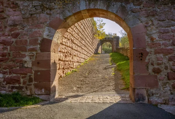 Večerní Scenérie Včetně Brány Kolem Hradu Wertheim Jižním Německu — Stock fotografie