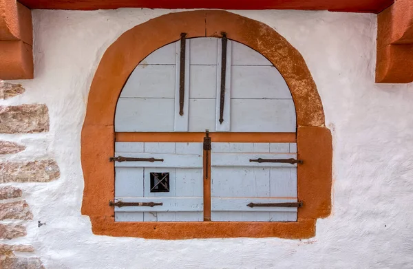 Ventana Histórica Con Obturador Cerrado Visto Wertheim Main Sur Alemania — Foto de Stock