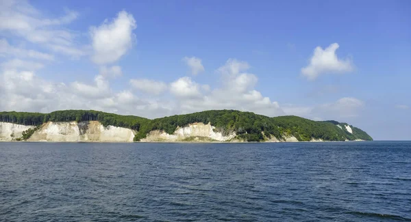 Zonnig Landschap Rond Krijtrotsen Het Eiland Ruegen Duitsland — Stockfoto