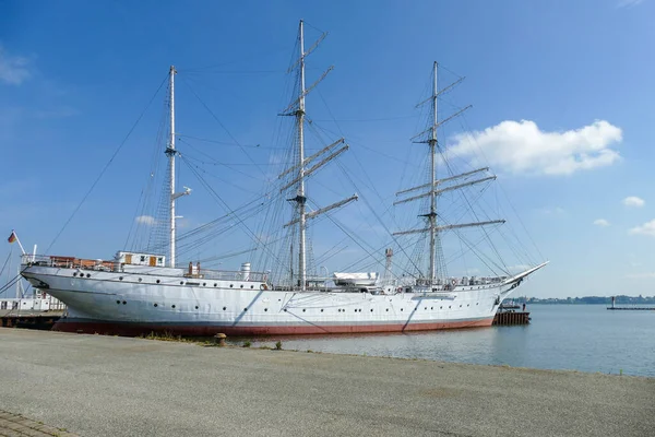 Barca Três Mastro Alemã Chamada Gorch Fock Ancoragem Stralsund — Fotografia de Stock