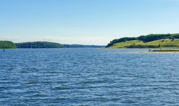 Napfényes Táj Körül Folyó Trave Luebeck Bay — Stock Fotó