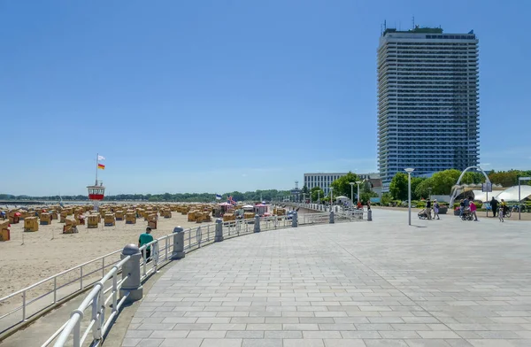 Kuzey Almanya Travemuende Plajı Çevresindeki Güneşli Manzara — Stok fotoğraf