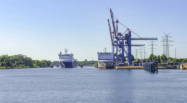 Paisaje Soleado Alrededor Del Puerto Transbordadores Travemuende — Foto de Stock