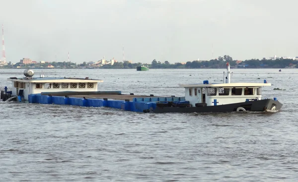 Barge in Cambodia — Stock Photo, Image