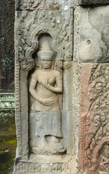 Skulptur på ta prohm — Stockfoto