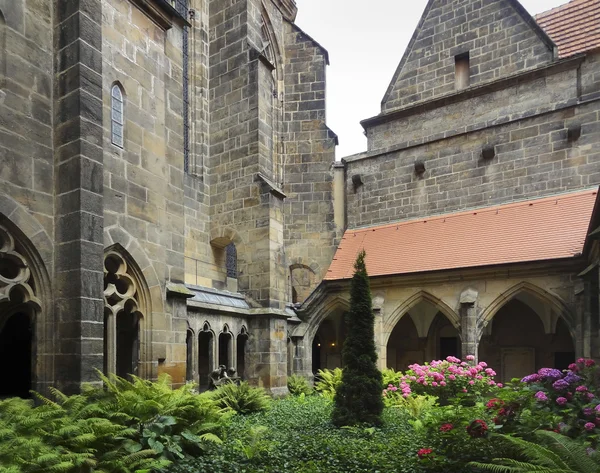 Klooster tuin — Stockfoto