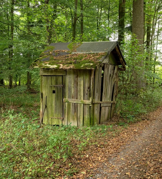 Heruntergekommenes Ferienhaus — Stockfoto