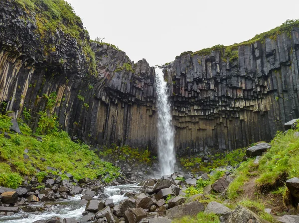 Водоспад в Ісландії — стокове фото