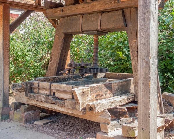 Historic wine press — Stock Photo, Image