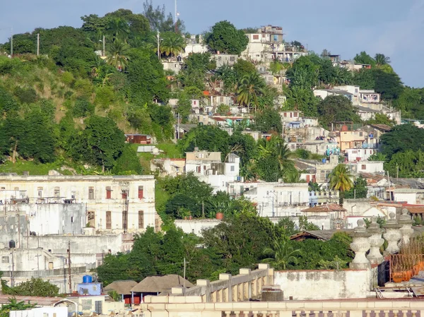 Landschap van de nederzetting in Cuba op moment van de avond — Stockfoto