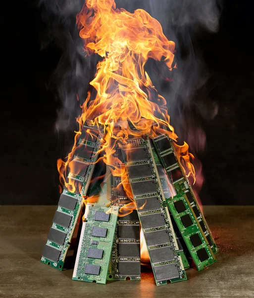 Pilha ardente de RAM — Fotografia de Stock