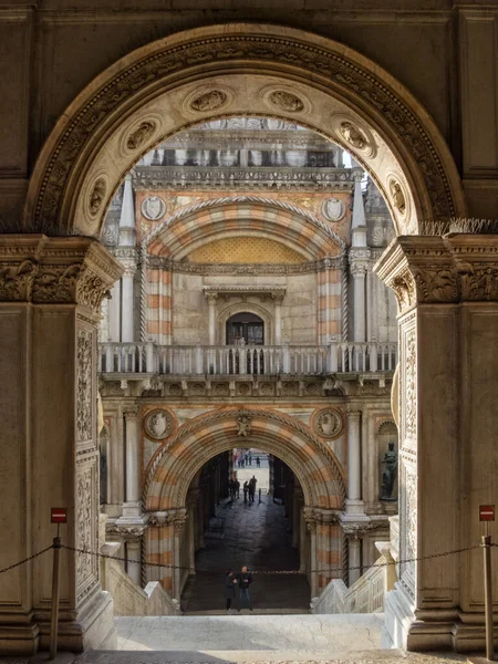 Parte Superior Escalera Los Gigantes Patio Del Palacio Ducal Palazzo — Foto de Stock