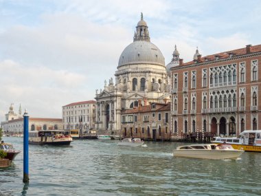 Santa Maria della Salute (Aziz Meryem Bazilikası) Santa Maria del Giglio gondol istasyonu Venedik, Veneto, İtalya