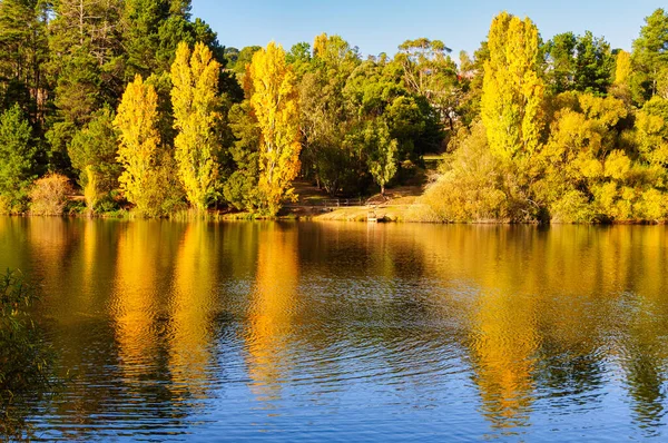 Este Lago Deslumbrante Foi Criado 1929 Pela Construção Muro Barragem — Fotografia de Stock