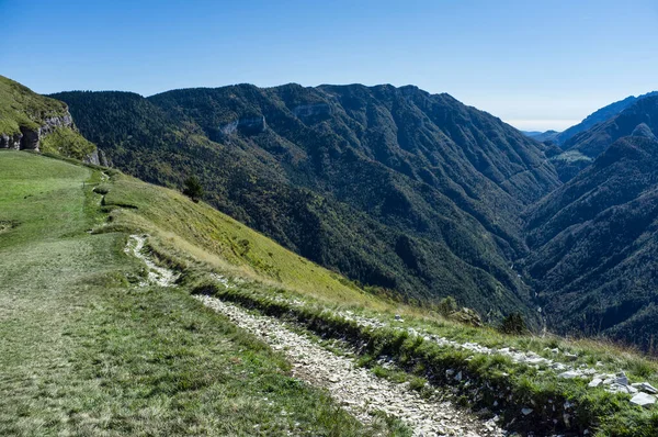 Trilha Caminhadas Montanha Italiana Planalto Italiano Alto Folgaria Para Trekking — Fotografia de Stock