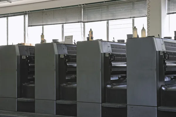 Taş baskı makinesi