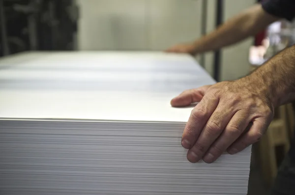 kağıt çalışması yükleme