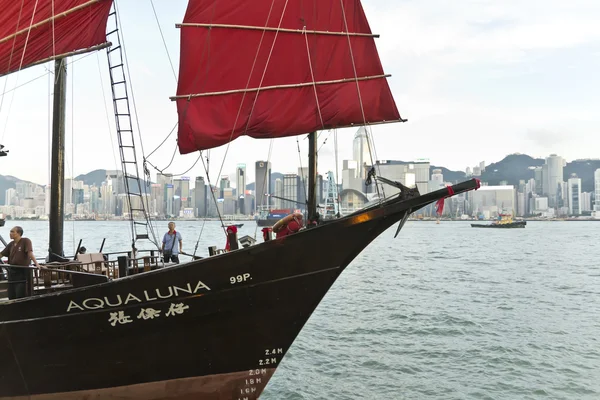 Aqua Luna Junk Harbour Cruise In Hong Kong — Stock Photo, Image