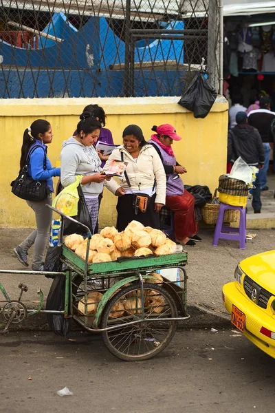 Coconut Cart in Ambato, Ecuador — Stock Photo, Image