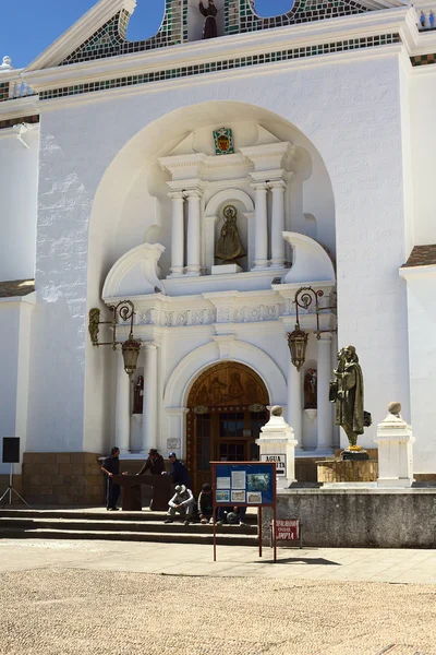 Basilikan Copacabana i Bolivia — Stockfoto