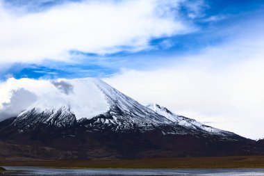 Kuzey Şili'Parinacota yanardağ