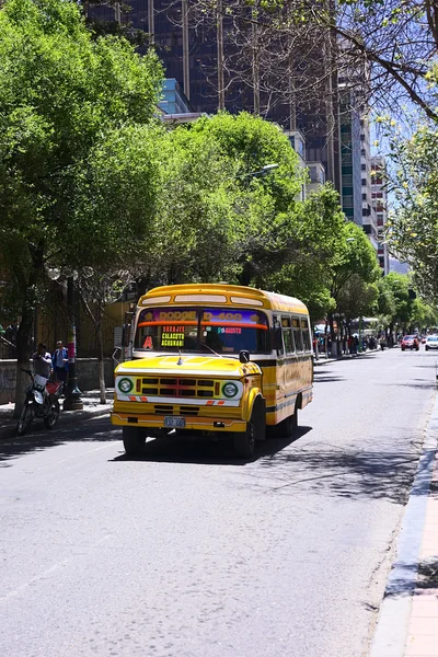 Vieux Bus Dodge en La Paz, la Bolivie — Photo