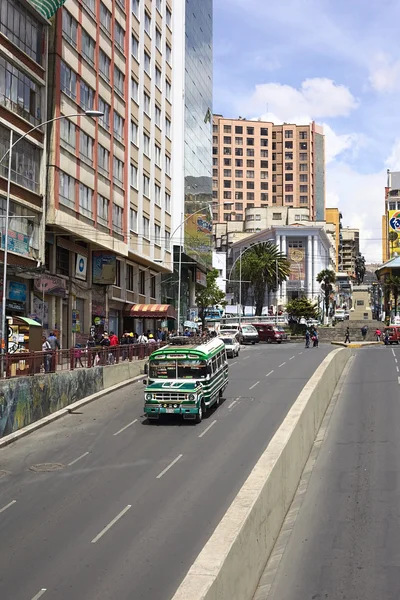 Avenida Villazon em La Paz, Bolívia — Fotografia de Stock