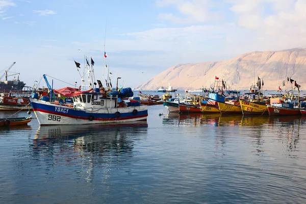 Iquique, Şili'deki balıkçı tekneleri Telifsiz Stok Fotoğraflar