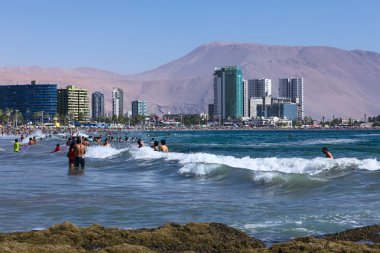 Iquique, Şili'deki Cavancha Beach
