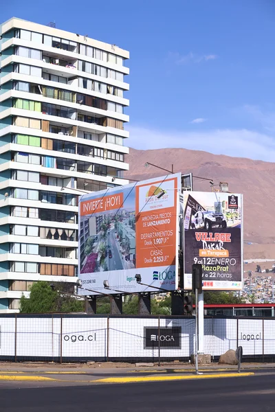 Sign informování o byt a dům prodej v Iquique, Chile — Stock fotografie