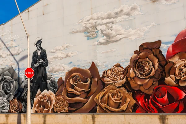 Arte mural en Sant Feliu de Llobregat Imágenes De Stock Sin Royalties Gratis