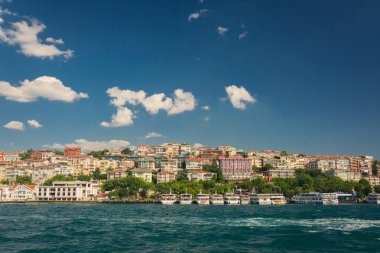 Feribot Istanbul'dan göster